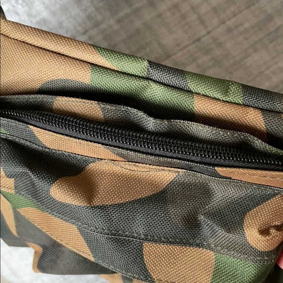 Fanny Pack - Picture 4 of 7